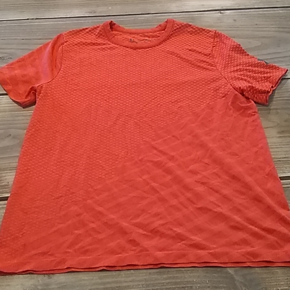Under Armour (large) Orange Tshirt